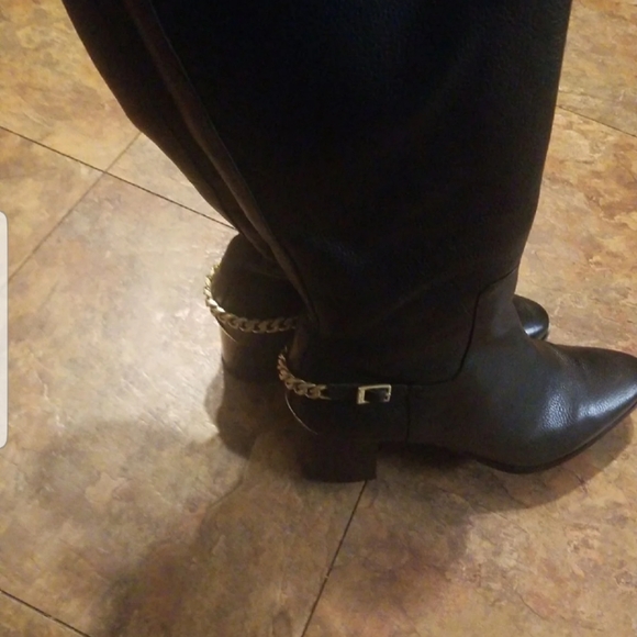 Calvin Klein 8.5 - Picture 9 of 11